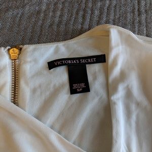 VS white dress with side rouching